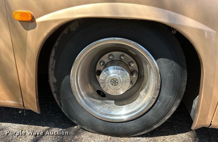 image for item EB2511 1998 Gulf Stream Sun Voyager 8362 SVB RV