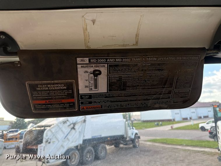 image for item EB2687 1995 Ford L8000 refuse truck