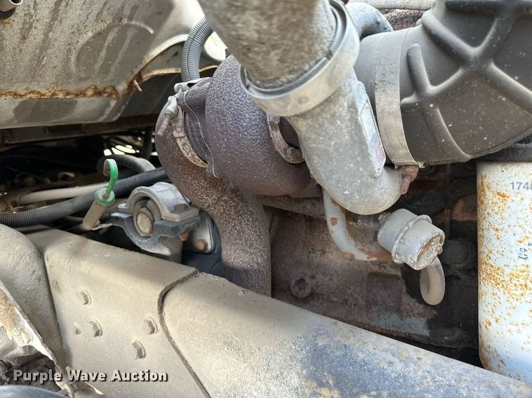 image for item EB2687 1995 Ford L8000 refuse truck