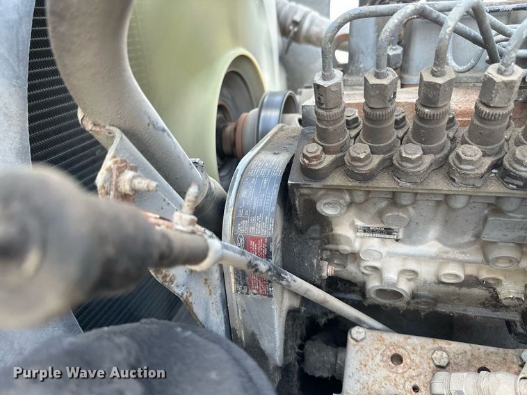 image for item EB2687 1995 Ford L8000 refuse truck