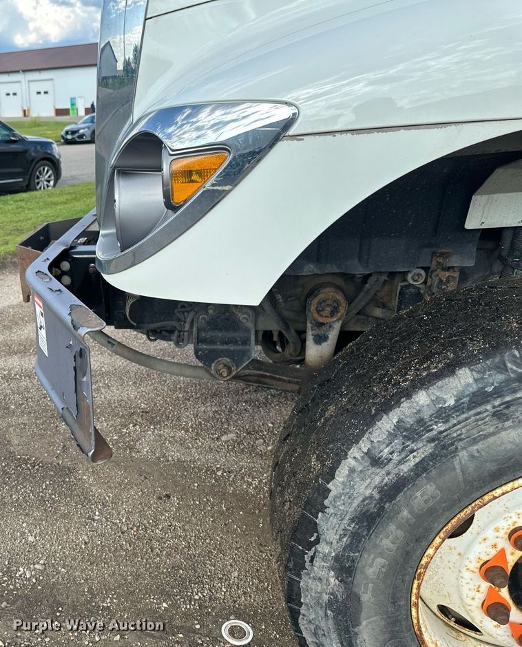 image for item EB2688 2008 International 7400 refuse truck