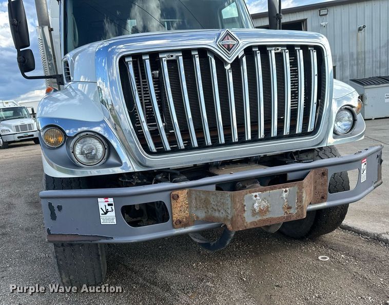 image for item EB2688 2008 International 7400 refuse truck