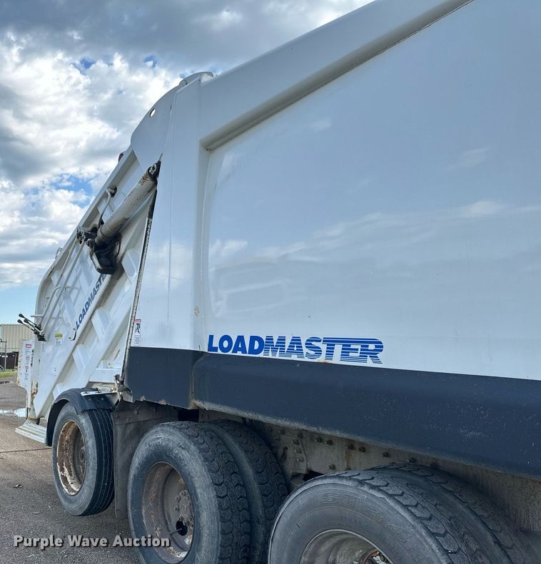 image for item EB2688 2008 International 7400 refuse truck