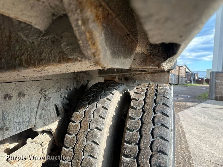 image for item EB2688 2008 International 7400 refuse truck