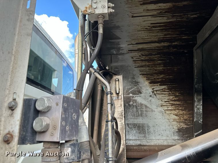 image for item EB2688 2008 International 7400 refuse truck