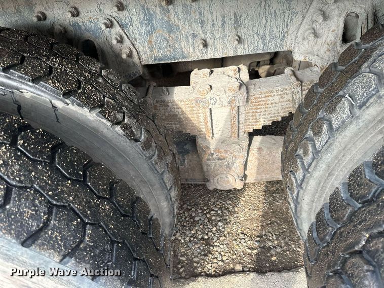 image for item EB2688 2008 International 7400 refuse truck