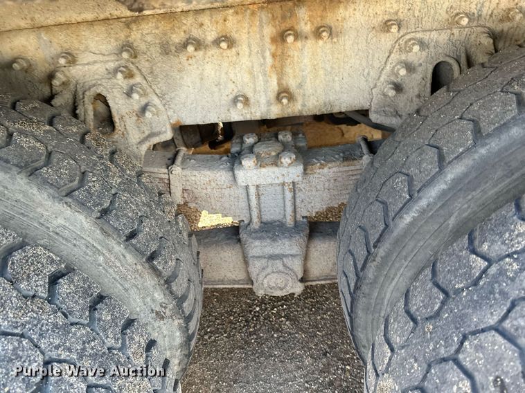 image for item EB2688 2008 International 7400 refuse truck