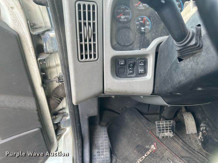 image for item EB2688 2008 International 7400 refuse truck