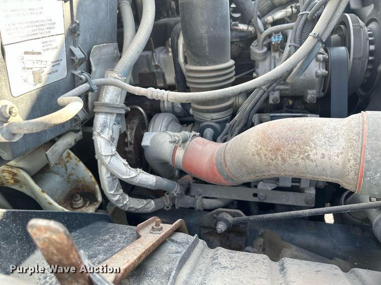 image for item EB2688 2008 International 7400 refuse truck