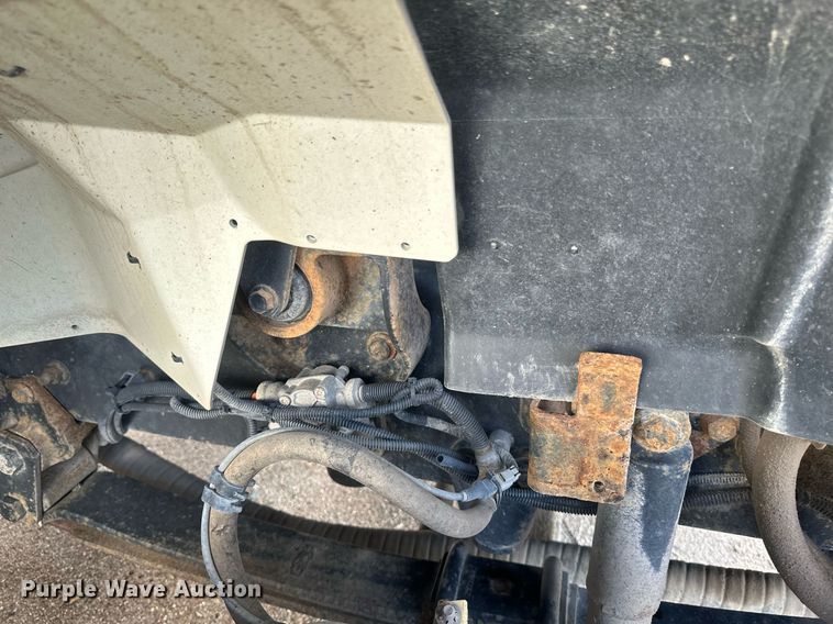 image for item EB2688 2008 International 7400 refuse truck