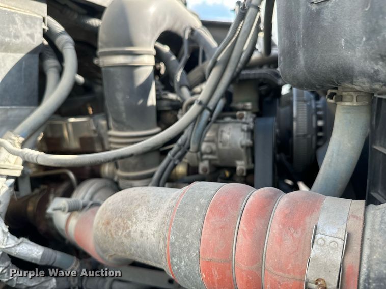 image for item EB2688 2008 International 7400 refuse truck