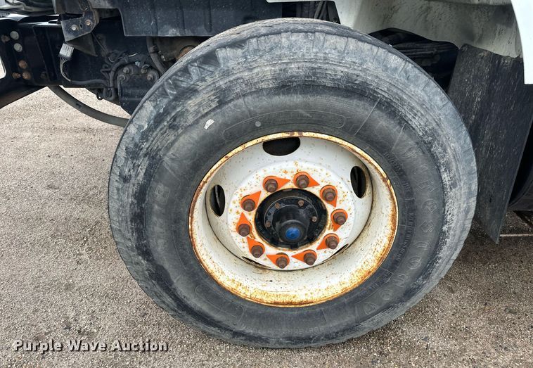 image for item EB2688 2008 International 7400 refuse truck