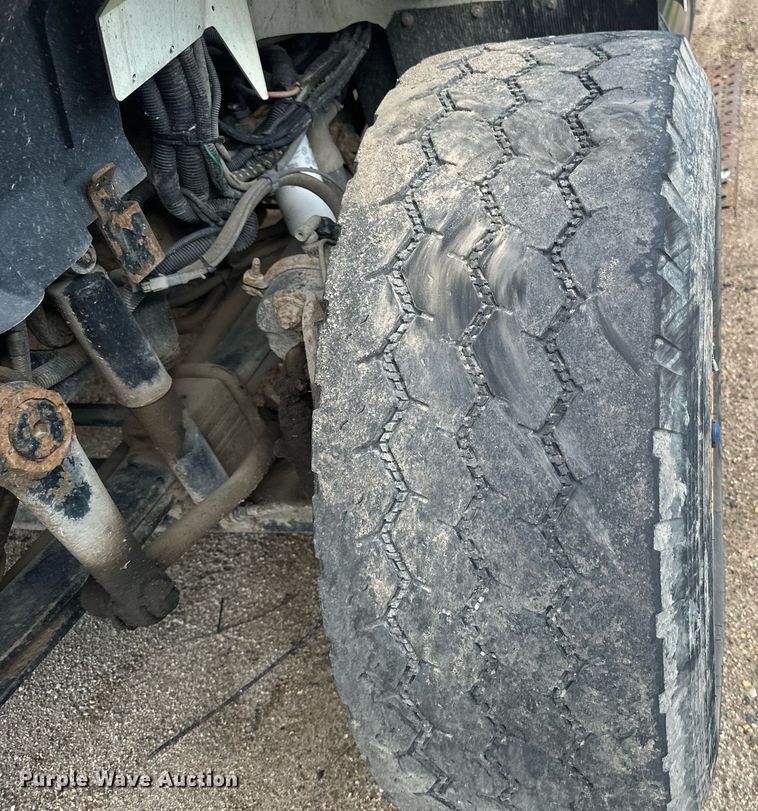 image for item EB2688 2008 International 7400 refuse truck