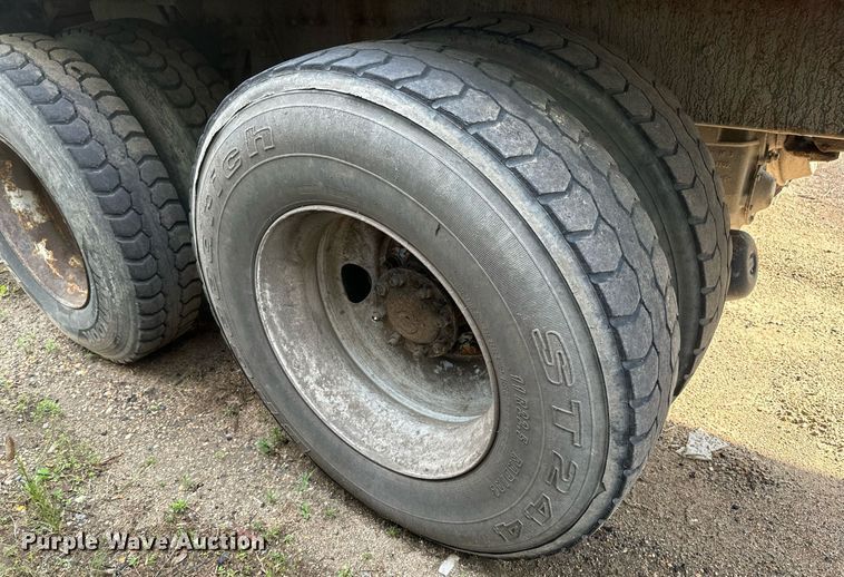 image for item EB2688 2008 International 7400 refuse truck