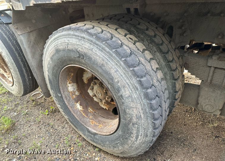 image for item EB2688 2008 International 7400 refuse truck