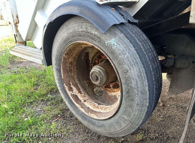 image for item EB2688 2008 International 7400 refuse truck