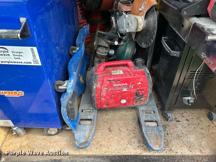 image for item EB2696 Tools