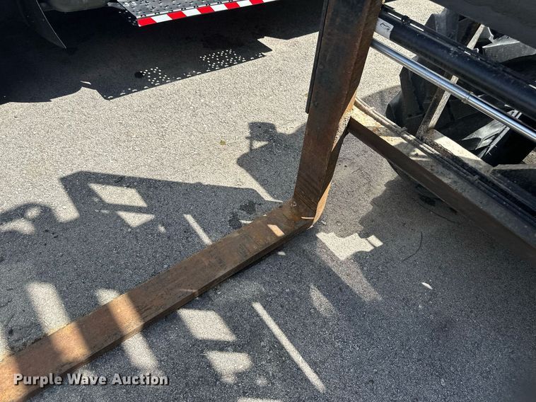 image for item EB2704 2016 Manitou M30-2T forklift