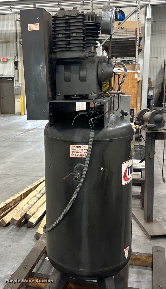 image for item EB2711 TWI Pro Line TWI-580V1P air compressor