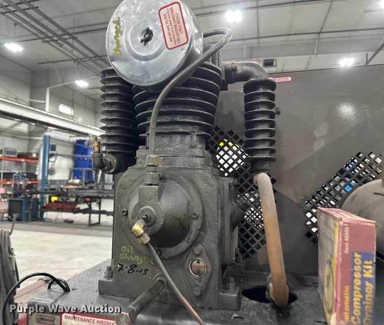 image for item EB2711 TWI Pro Line TWI-580V1P air compressor