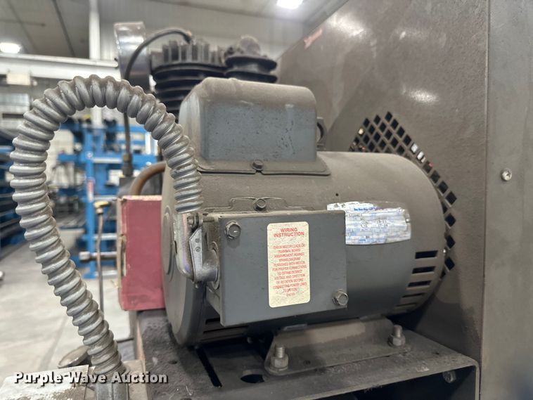 image for item EB2711 TWI Pro Line TWI-580V1P air compressor