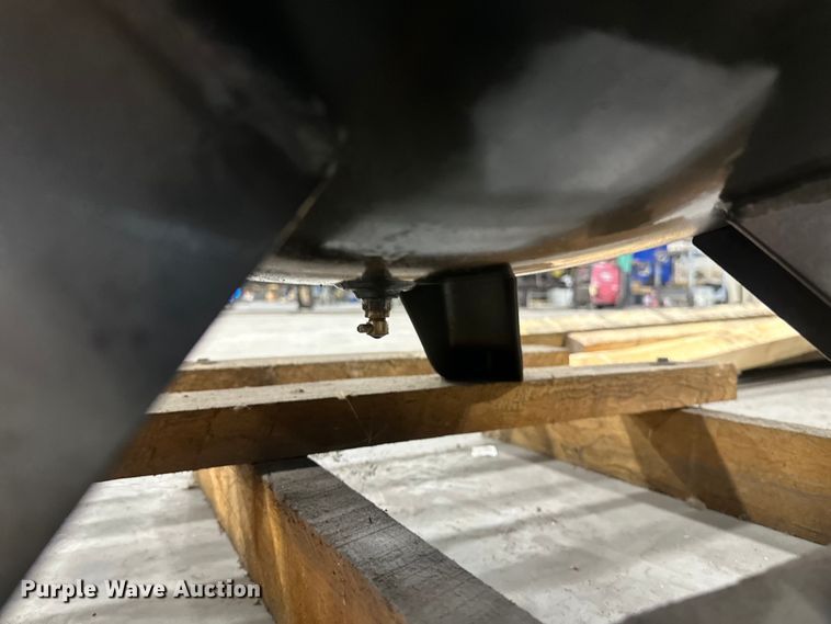 image for item EB2711 TWI Pro Line TWI-580V1P air compressor