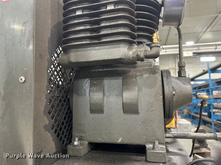 image for item EB2711 TWI Pro Line TWI-580V1P air compressor