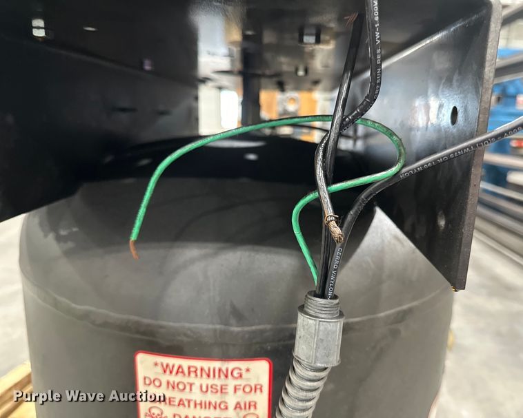 image for item EB2711 TWI Pro Line TWI-580V1P air compressor