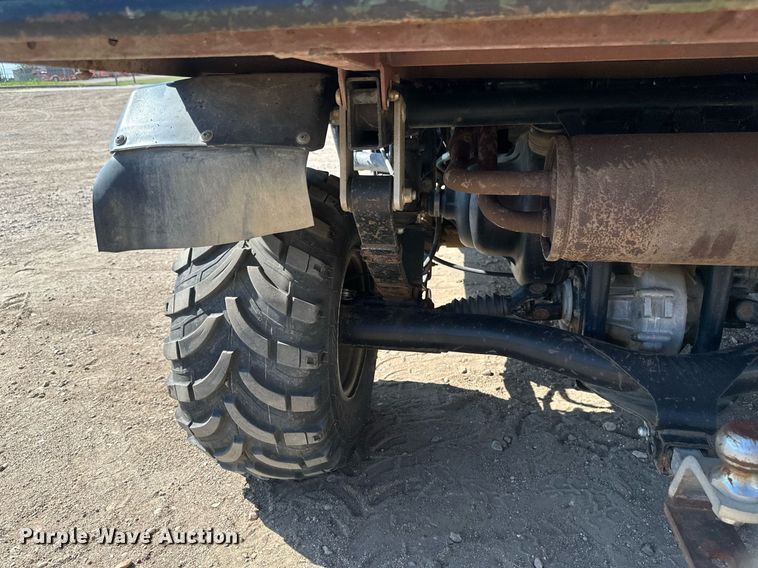 image for item EB2734 1999 Kawasaki Mule 2510 utility vehicle