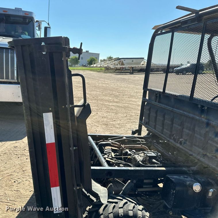 image for item EB2734 1999 Kawasaki Mule 2510 utility vehicle