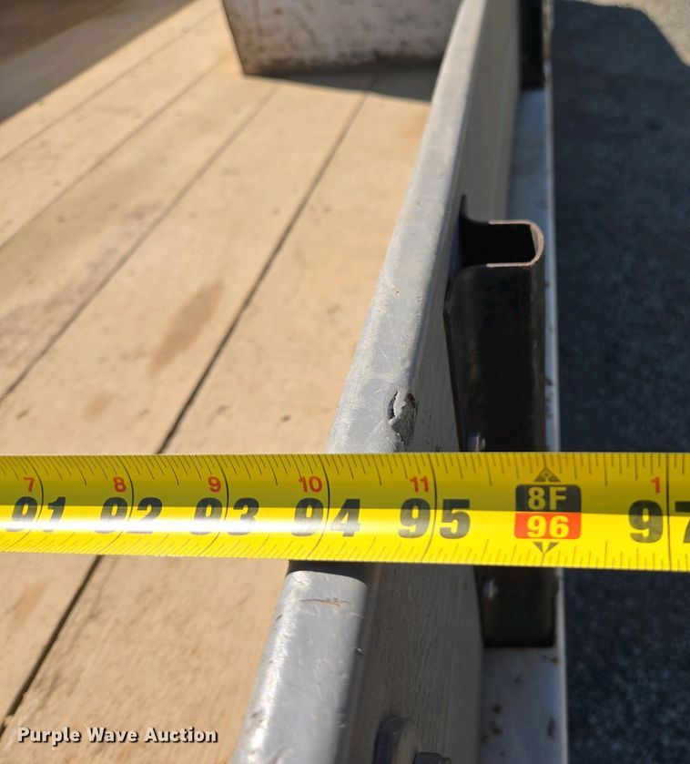 image for item EC0952 2018 Chevrolet Silverado 3500HD Crew Cab flatbed pickup truck