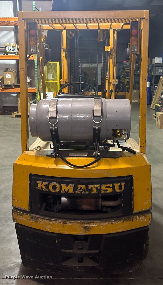 image for item EC3542 1985 Komatsu FG20 forklift