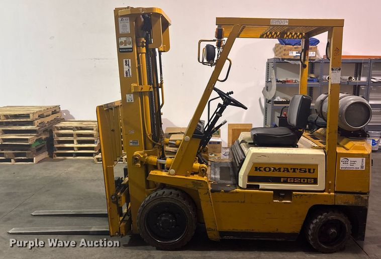image for item EC3542 1985 Komatsu FG20 forklift