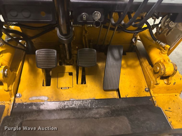 image for item EC3542 1985 Komatsu FG20 forklift