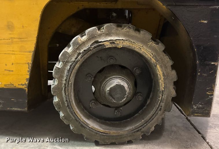 image for item EC3542 1985 Komatsu FG20 forklift