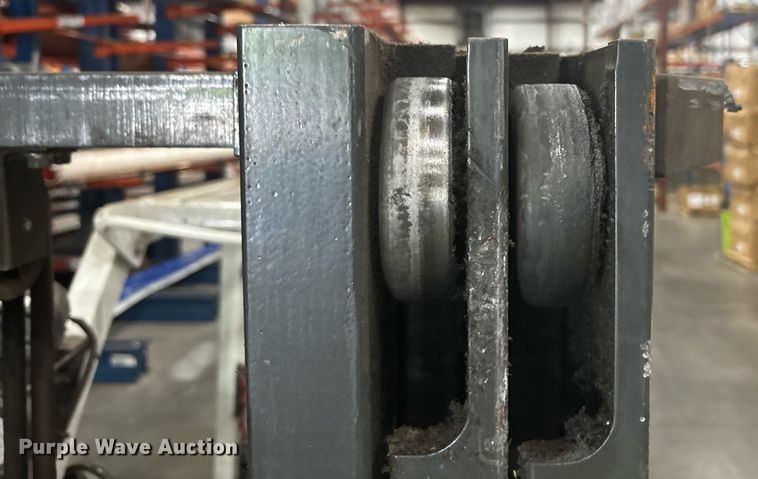 image for item EC3543 2016 UniCarriers CFS40 forklift