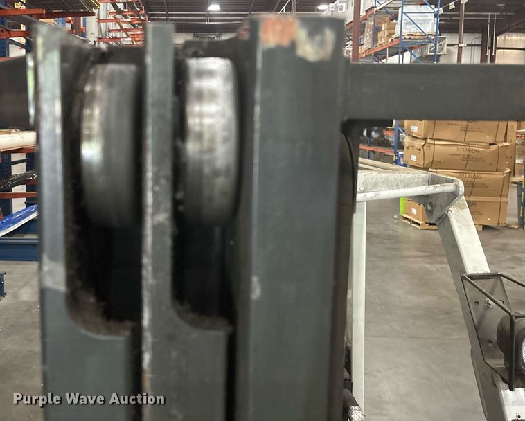 image for item EC3543 2016 UniCarriers CFS40 forklift