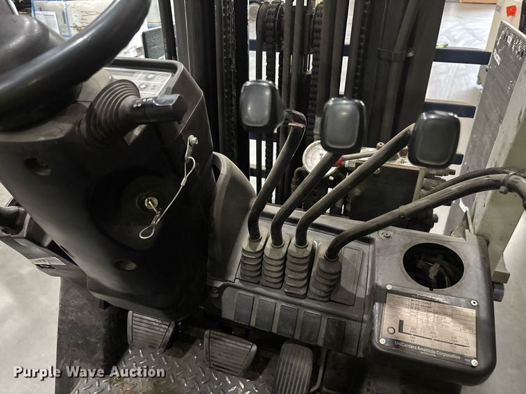 image for item EC3543 2016 UniCarriers CFS40 forklift