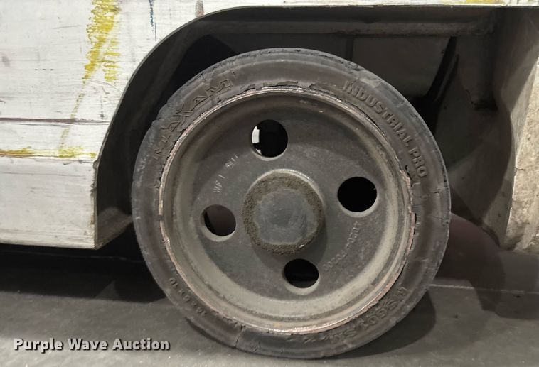 image for item EC3543 2016 UniCarriers CFS40 forklift