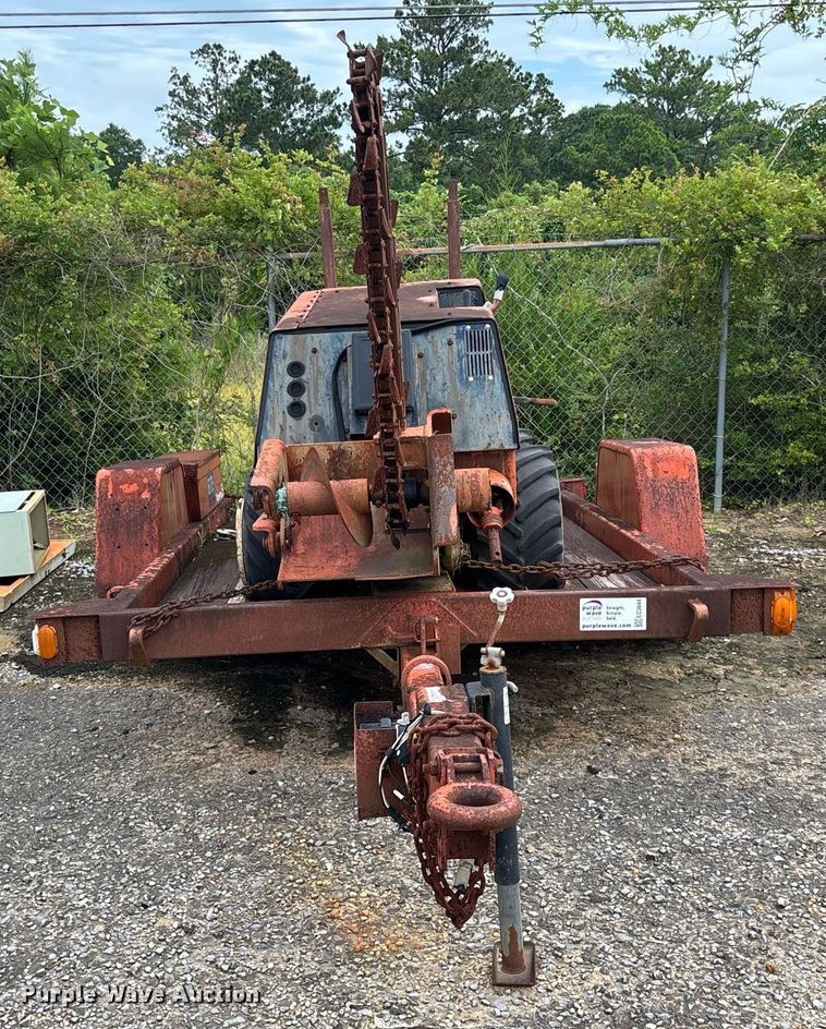 image for item EC3644 1994 Ditch Witch 400SXD trencher