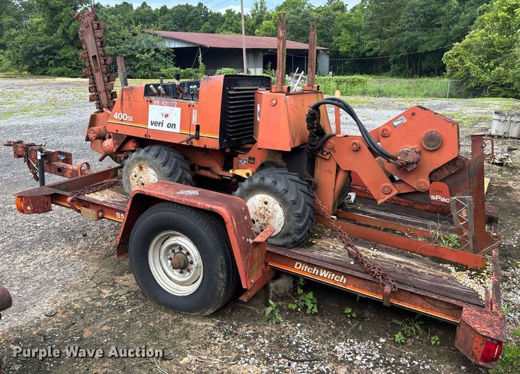 image for item EC3644 1994 Ditch Witch 400SXD trencher