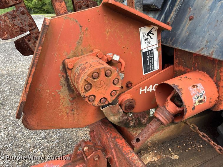 image for item EC3644 1994 Ditch Witch 400SXD trencher