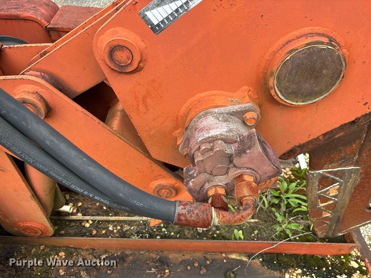 image for item EC3644 1994 Ditch Witch 400SXD trencher