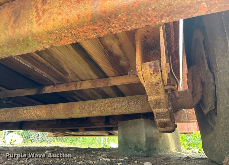 image for item EC3644 1994 Ditch Witch 400SXD trencher