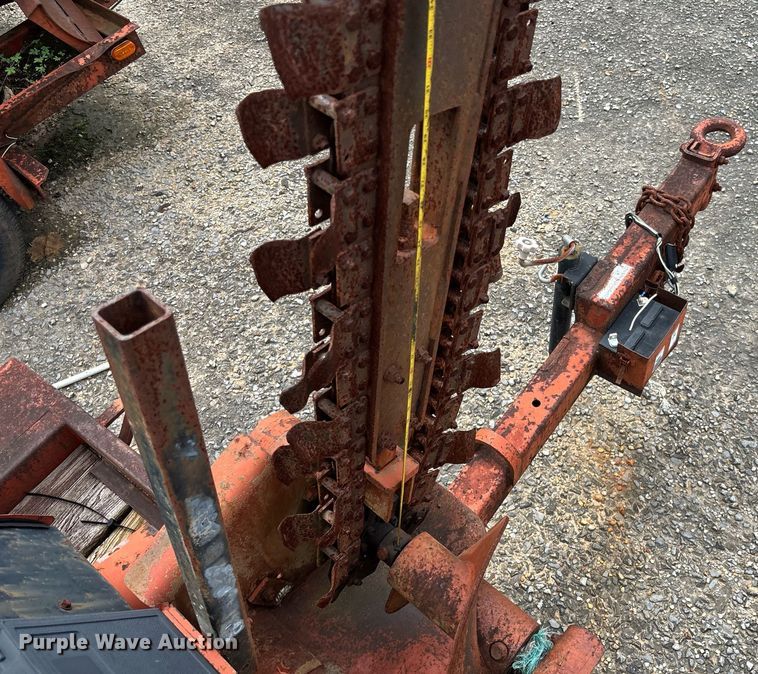 image for item EC3644 1994 Ditch Witch 400SXD trencher