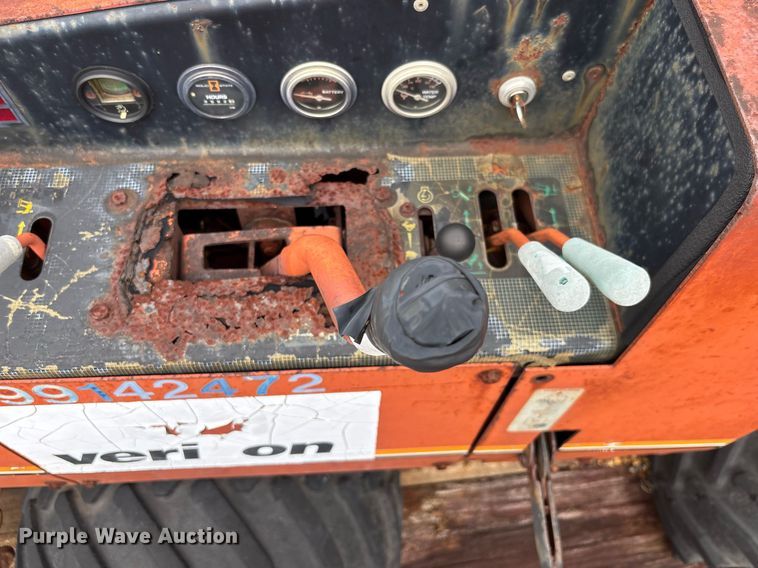 image for item EC3644 1994 Ditch Witch 400SXD trencher