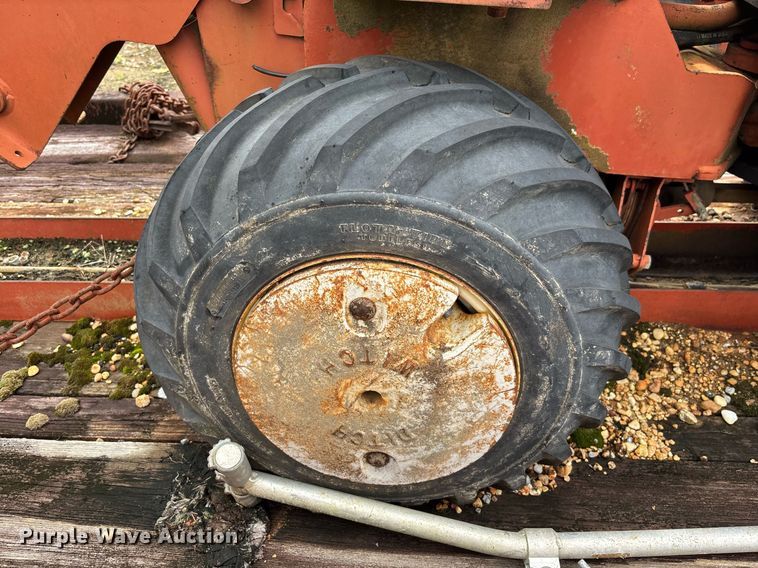 image for item EC3644 1994 Ditch Witch 400SXD trencher