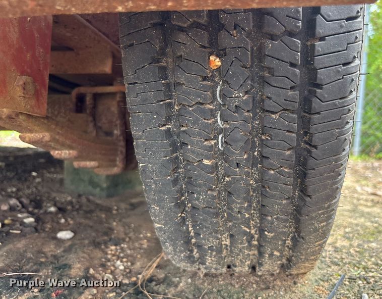 image for item EC3644 1994 Ditch Witch 400SXD trencher