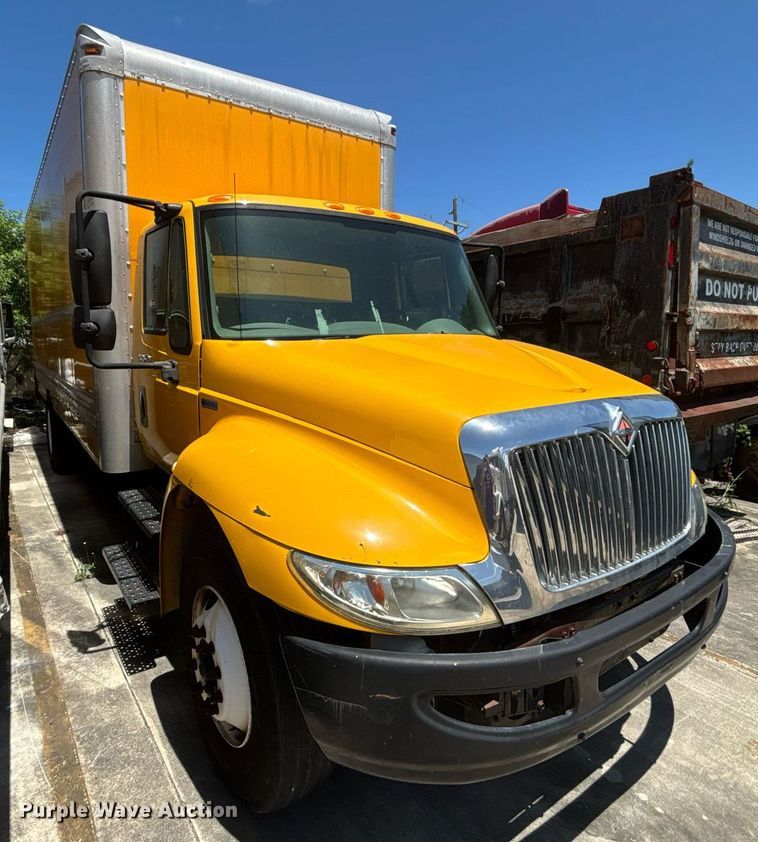 image for item EC3657 2013 International 4300 box truck