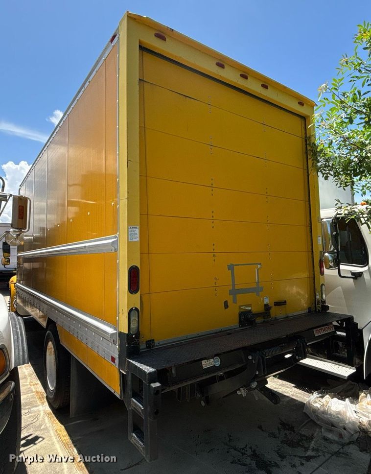 image for item EC3657 2013 International 4300 box truck